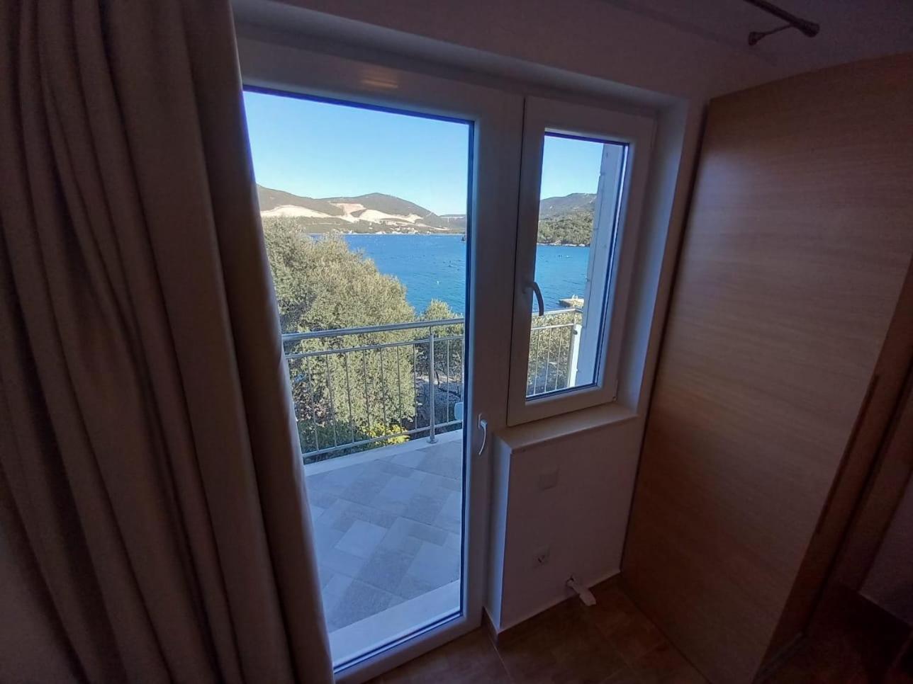 Apartments By The Sea Kabli, Peljesac - 10225 Brijesta Luaran gambar
